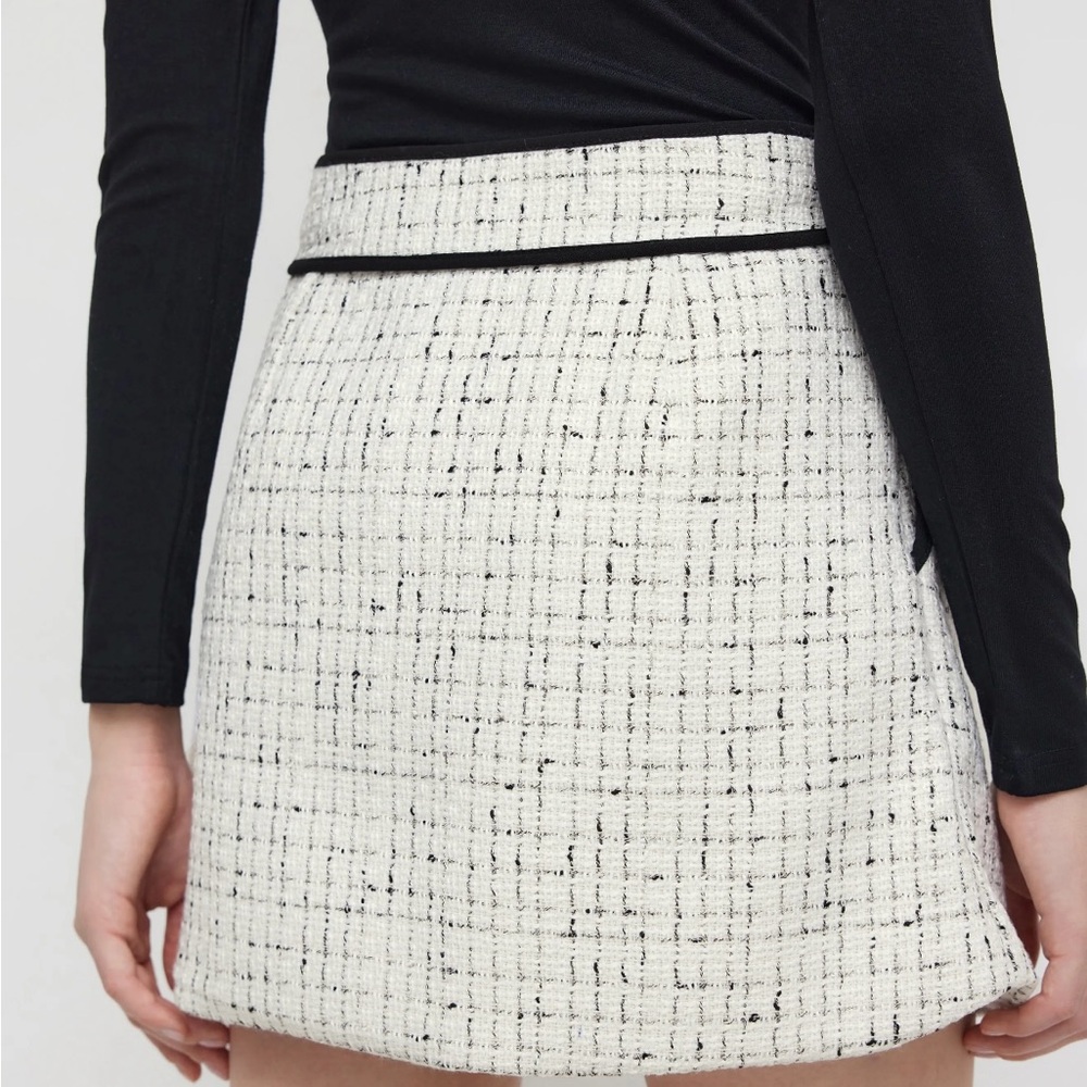 Cream Tweed Skirt with Pockets - Picture 3 of 4